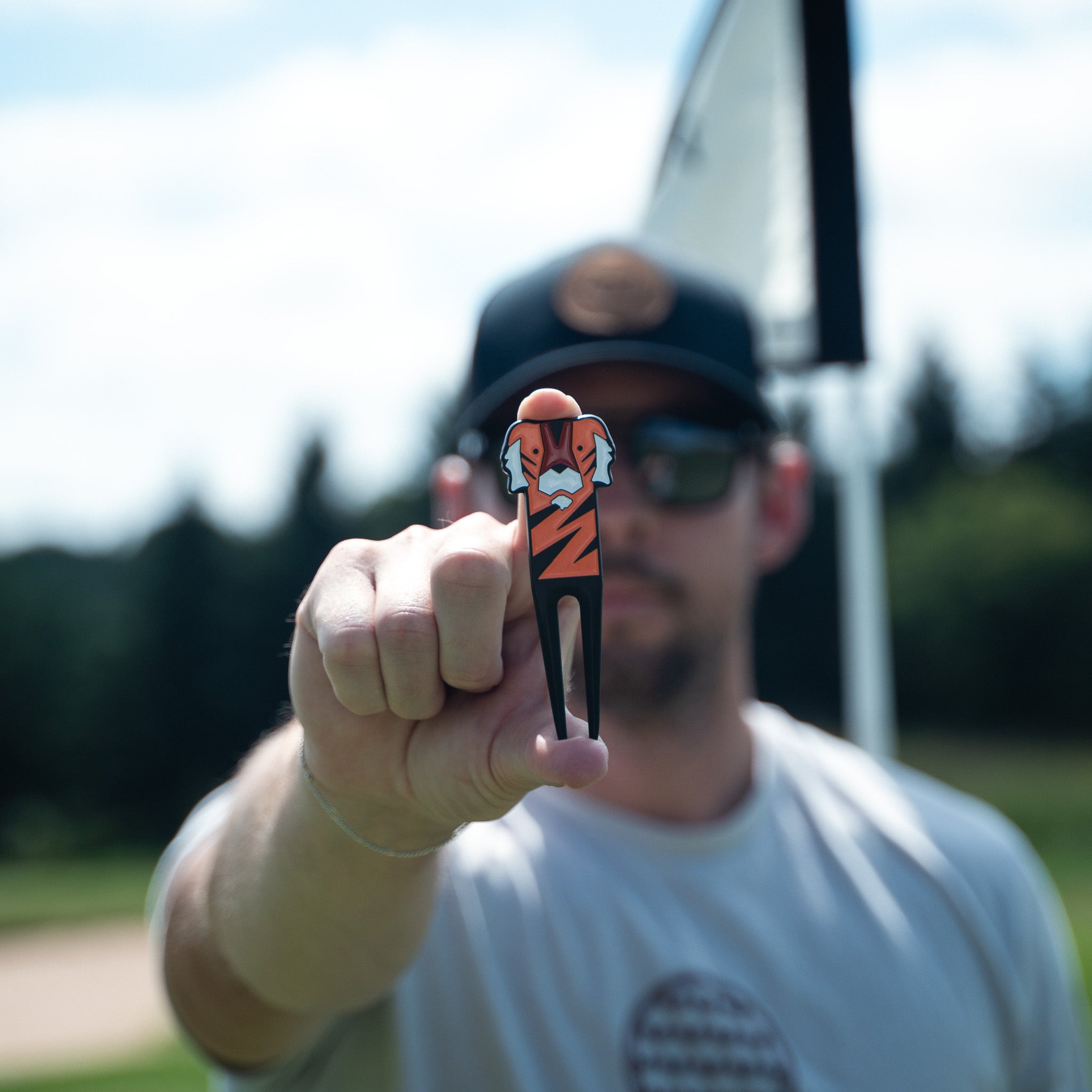 Tiger Divot Repair Tool